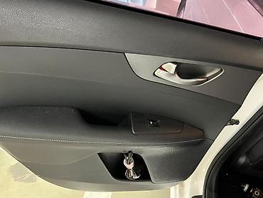 Kia: Kia K3: 2019 г., 1.6 л, Автомат, Бензин, Седан — 3