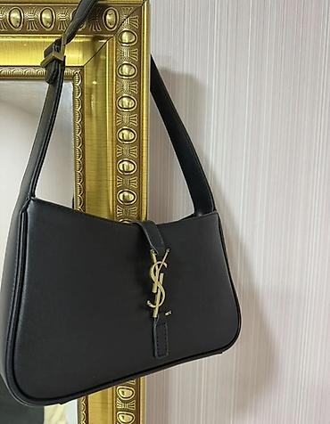 bolt sumka: Qara çiyin çantası 130 azn alinib premium keyfiyyetdedi 25 satilir — 2