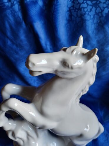 Ostali kućni dekor: Konj velik,vintaz,nov porcelanski. Porcelanski konj. mereni — 7