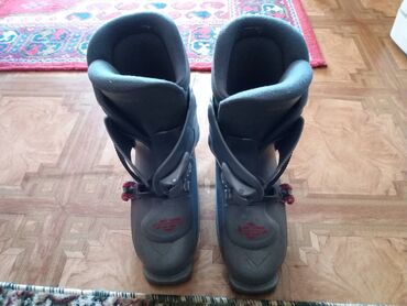 обувь 39: Ботинки горнолыжные, б/у в отличном состоянии. Производство Польша