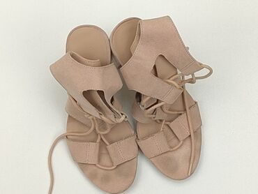 dżinsy damskie 2016: Sandals for women, 37, New Look, condition - Good