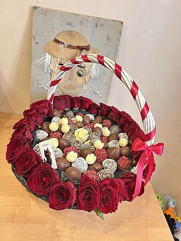buketlər: Şokoladlı xurma və trüflər – hədiyyəlik assorti kompozisiyalar Məhsul — 4