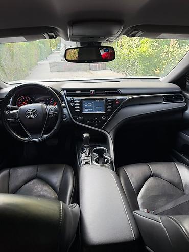 corolla 2022: Toyota Camry: 2018 г., Автомат, Бензин, Седан — 6