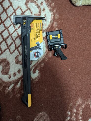 работа охран: Молоток ToughBuilt 20oz ShockStop Steel Rip Hammer + держатель для