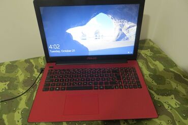 ASUS: 4 GB OZU — 1