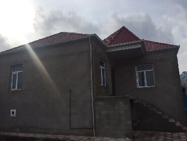 hz tagiyev qesebesinde heyet evi satilir: Мехдиабад 3 комнаты, 60 м², Свежий ремонт