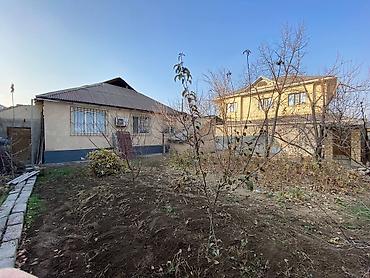 4: Продаётся жилой дом с большим участком и хозпостройками. Дом - — 4