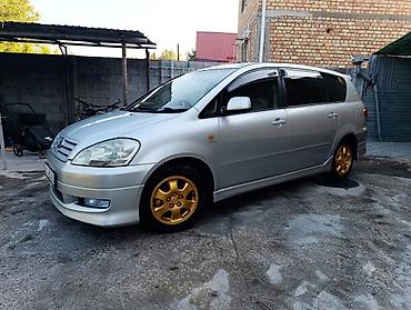 митсубиси минивен: Toyota Ipsum: 2002 г., 2.4 л, Автомат, Бензин, Минивэн — 2