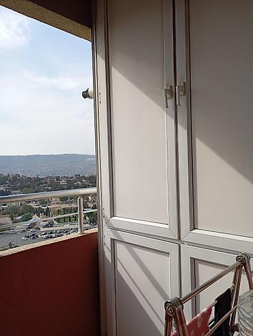 Mənzil kirayələyirəm: ​Продаётся 3-комнатная квартира с мебелью и техникой Квартира площадью — 22