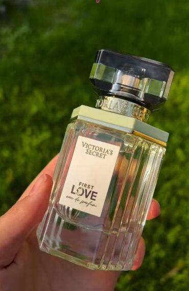 Toy paltarları və aksesuarları: Victorias Secret First Love ətri. Parfum Tam orijinal birbaşa