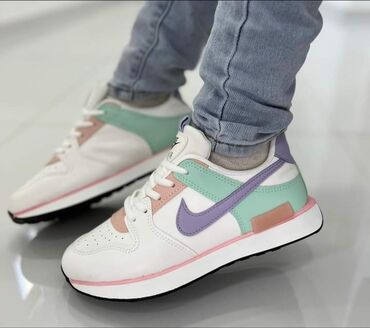 Women's Sneakers and athletic shoes: 41 — 3