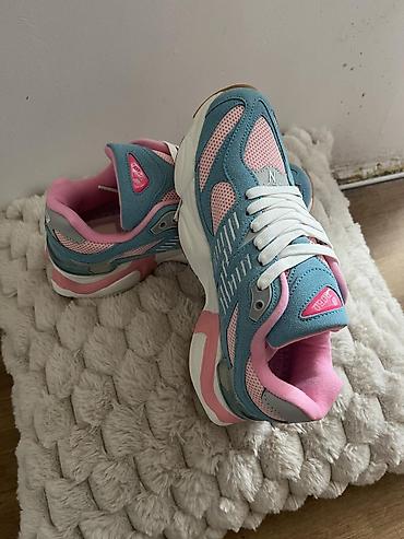 obuca orange: New Balance patike 9060 – roze plavi & zeleni model Dostupne u — 4