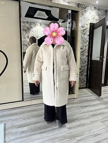 лоро пиано барсетка: Демисезонное/зимнее пальто из мягкого букле (тедди), цвет молочный — 1