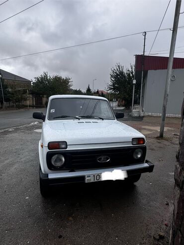 vaz zapcasti: VAZ (LADA) 4x4 Niva: 1.7 l | 2005 il Ofrouder/SUV