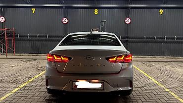 spark ltz: Hyundai Sonata: 2021 г., Седан — 5