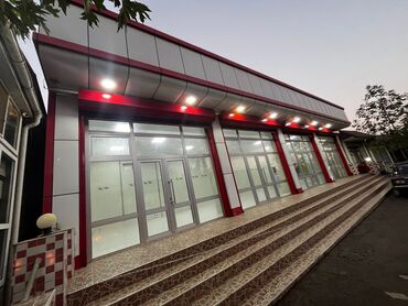 Mağazalar: Kommersiya obyekti – İcarəyə verilir.Qiymetde endirim olacaq. -Obyekt — 2