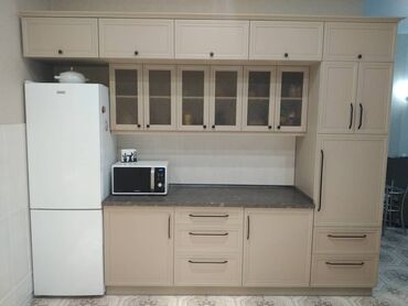 Продажа домов: Дом, 280 м², 8 комнат, Собственник — 20