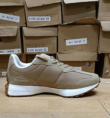 ugg sport vision: New balance 327 patike NOVO Novo Brojevi 36 do 46, zavisi od modela — 9