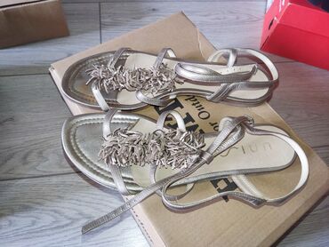 мото обувь: Немецкий бренд unisa, натуральная кожа 💯

б/у покупала за 100$