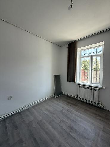Продажа коттеджей и домов: 5 комнат, 130 м², 4 соток, Бишкек, Оскон-ордо ж/м Собственник — 35