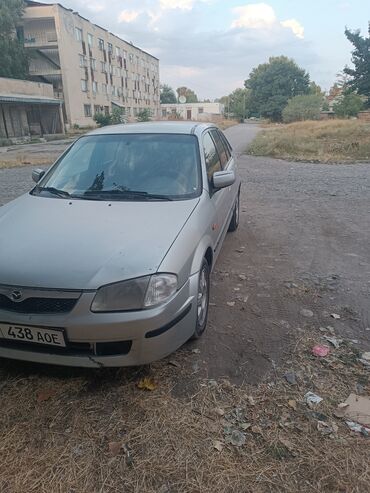 subaru forester автомобил: Mazda 323: 2000 г., 1.6 л, Механика, Бензин, Седан