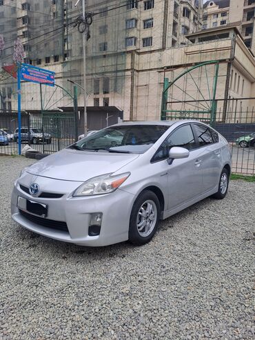 Toyota Prius: 2011 г., 1.8 л, Автомат, Гибрид, Хэтчбэк