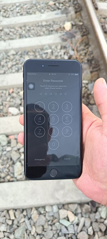 ıphone x ikinci el: IPhone 8 Plus, Jet Black, Barmaq izi