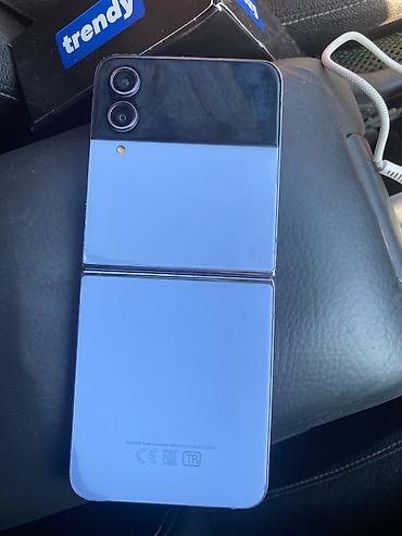 z flip 6 ekran: Samsung Galaxy Z Flip 4, 256 GB, rəng - Bənövşəyi, Barmaq izi — 2