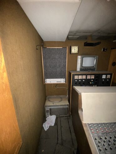 Легкий грузовой транспорт: Легкий грузовик, Камаз — 10