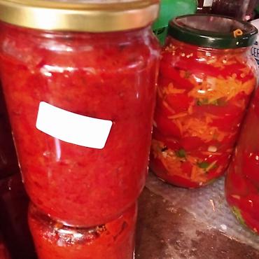 Prehrambeni proizvodi: Domaći ajvar i pindžur u teglama. - Ajvar od pečenih paprika – sitno — 4