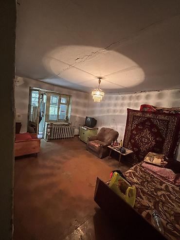 квадратный метр: 1 комната, 25 м², 2 этаж, Требуется ремонт — 3