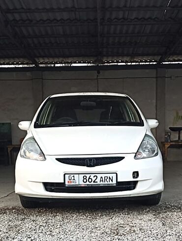 арендага машина алам: Honda Fit: 2004 г., 1.3 л, Бензин, Хэтчбэк