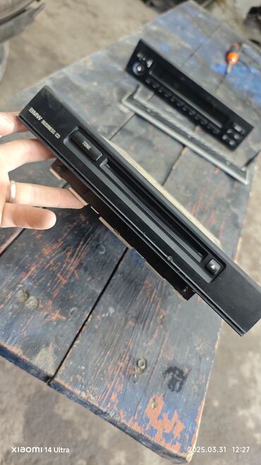 Другие детали салона: Магнитола, Магнитофон на BMW Е39 + CD дисковод + рамка 3 в 1 всё в — 6