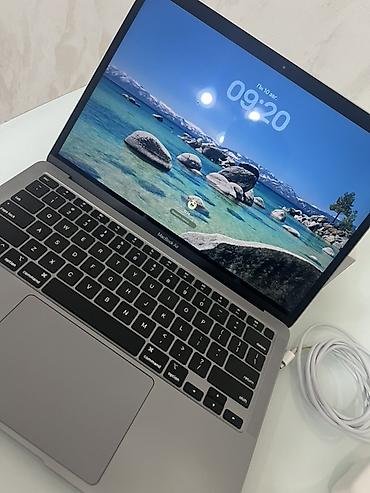 Ноутбуки Apple (MacBook): Apple MacBook Air 13" (M1, 2020) - Чип: Apple M1 - ОЗУ: 8 ГБ - — 1