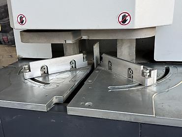 Производство пластиковых окон: Одноголовочный сварочный станок для ПВХ-профиля KÖMUT by Özçelik - — 5