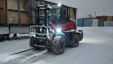 крой на дома: Аренда полноприводного (4WD) вилочного погрузчика: Проходимость там