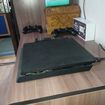 джойстик на ps2: Ps 4 с двумя джойстиками, есть фифа 22 продаю ее за 500 сом