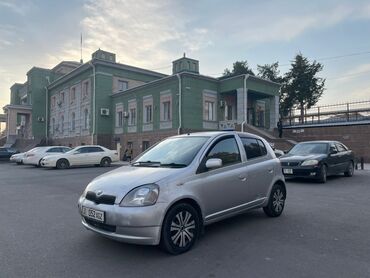 Toyota: Toyota Vitz: 2001 г., 1 л, Автомат, Бензин, Хэтчбэк