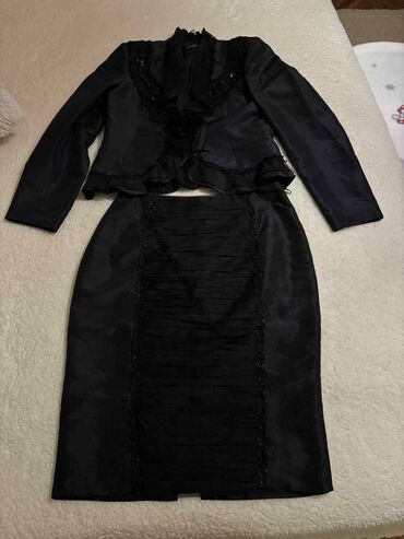 Kompleti: M, Jednobojni, bоја - Crna — 1