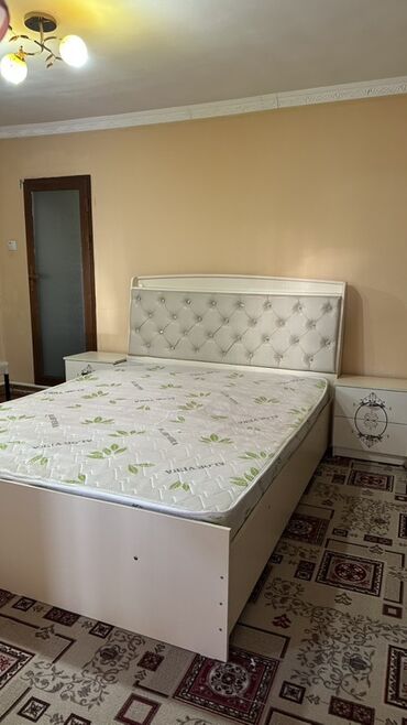 спальный гарнитур без кровати: Уктоочу бөлмө гарнитуру, Эки кишилик керебет, Тумба, түсү - Ак