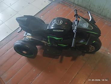 Uşaq üçün elektrik maşınları: Uşaqlar üçün elektrikli üçtəkərli motosiklet – H2R tərzində - Rəng — 4