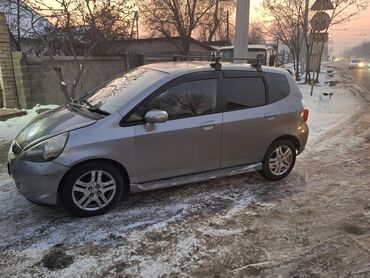 Honda: Honda Fit: 2004 г., 1.3 л, Вариатор, Бензин, Хэтчбэк