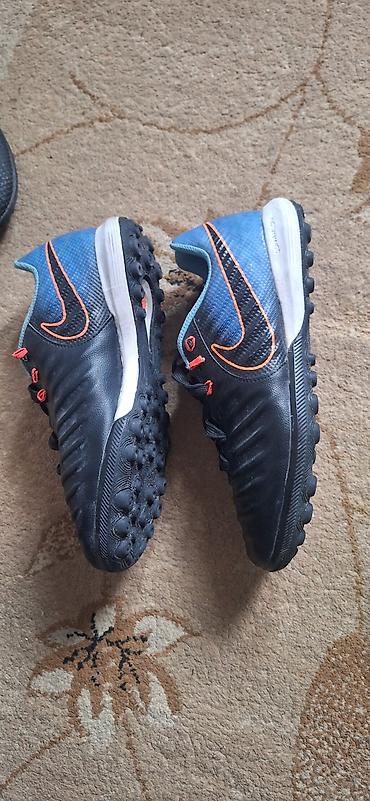 Бутсы: Набор футбольной обуви (разные модели и расцветки) В комплекте — 4