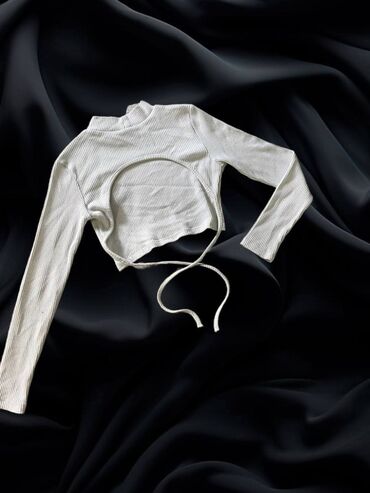 Majice dugačkih rukava: Majice, bluze po 400 dinara🟨 — 1