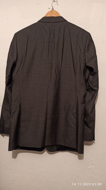 Другая мужская одежда: Продаю пиджак. 54р б/у . очень хорошем состоянии ! ( один раз носили) — 5