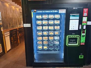 co2 kemppi: Prodajem vending mašinu TCN za prodaju raznih proizvoda, dimenzije 170 — 3