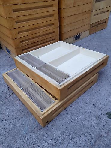 Товары и оборудование для с/х животных: Предлагаются ульи Дадан и 6-рамочники для пчеловодства. Ульи Дадан — 5