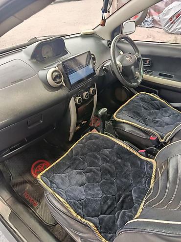 Toyota Ist: 2003 г., Автомат, Бензин, Хэтчбэк
