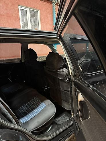 Volkswagen: Volkswagen Vento: 1993 г., 1.8 л, Механика, Бензин, Седан — 7