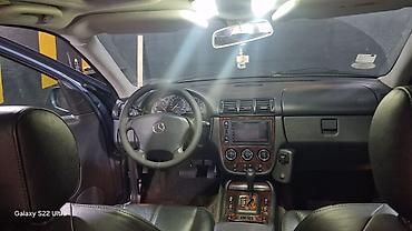 masin kreditlə: Mercedes-Benz M-Class (W163) SUV - Kuzov: 5 qapılı, mavi rəng, dam — 5